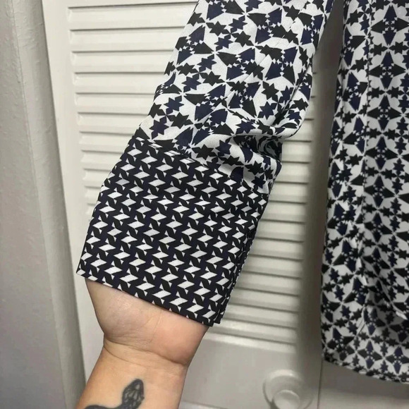 Primark Long Sleeve Geometric Pattern Navy and White Blouse Size 12 - Picture 2 of 6